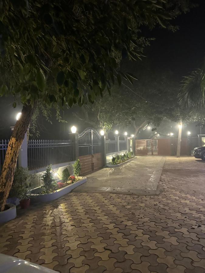 Kaashi Flora - Luxury 3Bhk Vila Varanasi Exterior foto