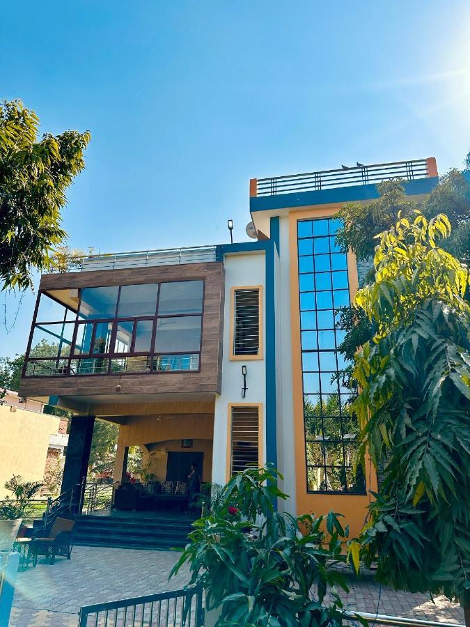 Kaashi Flora - Luxury 3Bhk Vila Varanasi Exterior foto